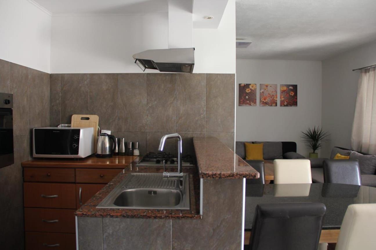 Apartman Lilium Книн Экстерьер фото